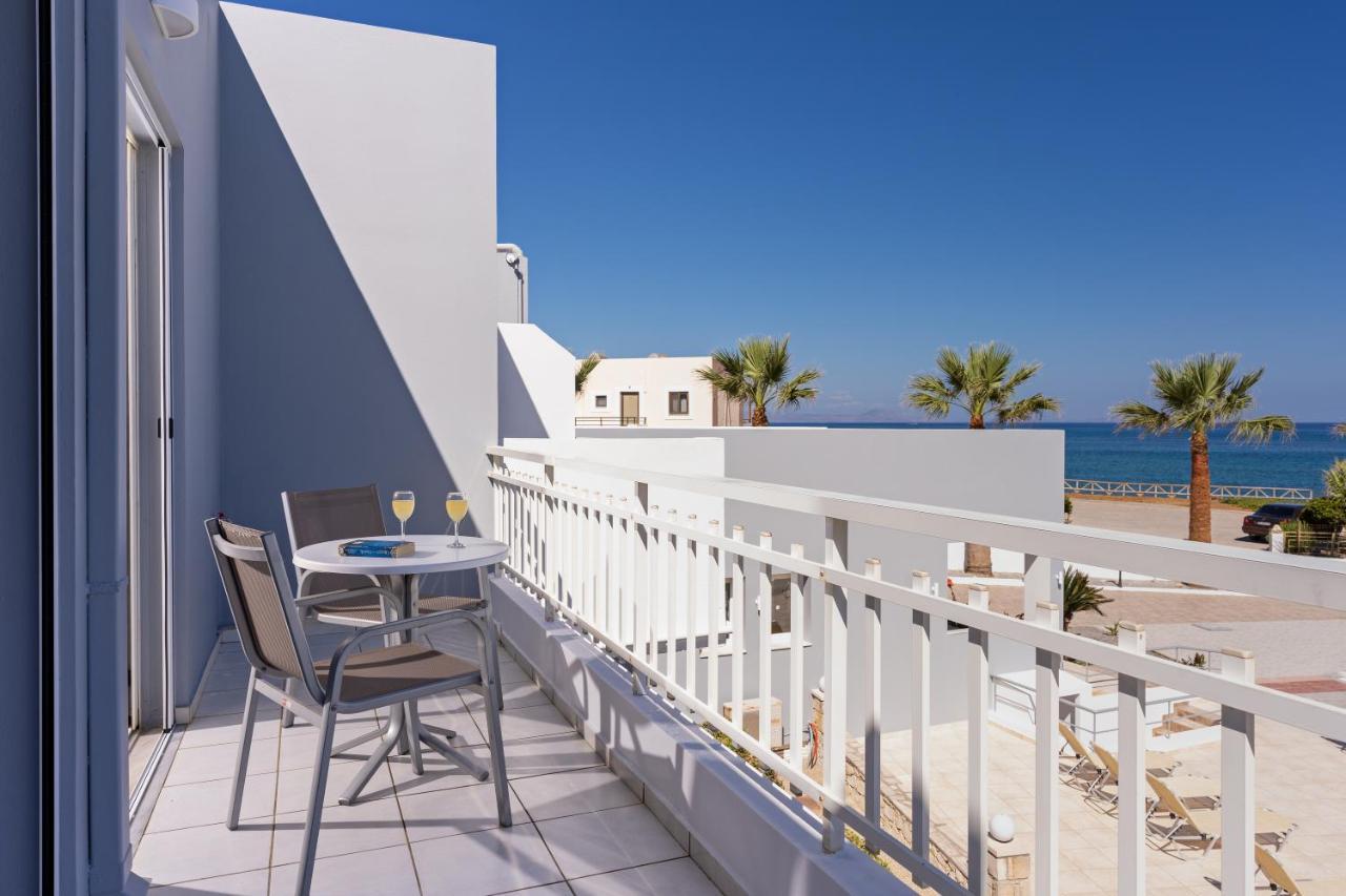 Azure Seaside Apts Magnisia Exterior photo